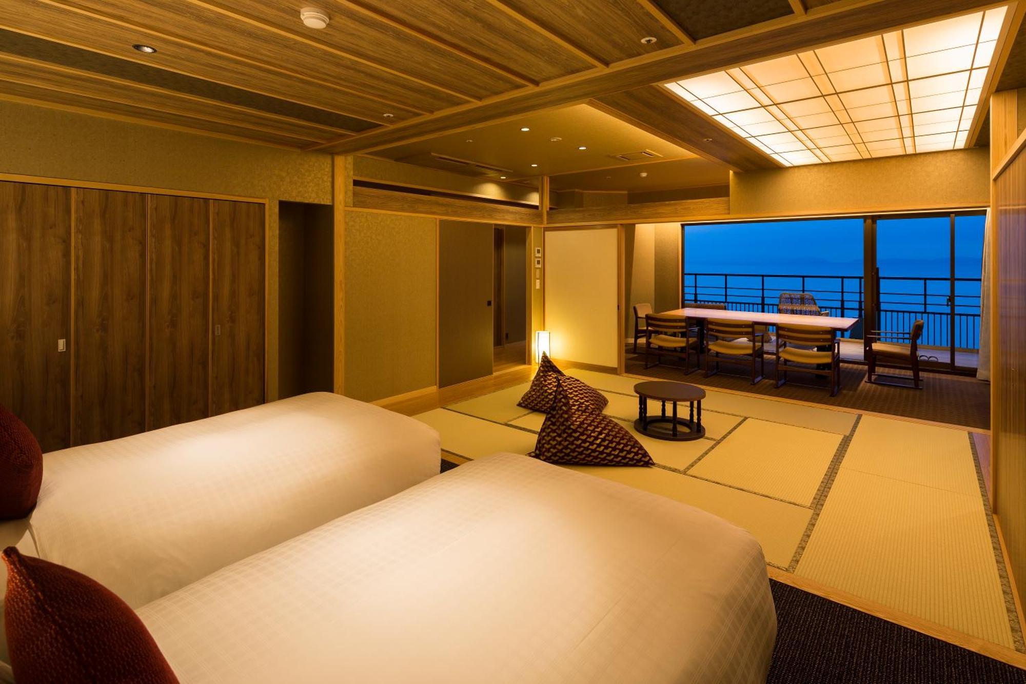 Hotel New Awaji Sumoto Екстериор снимка