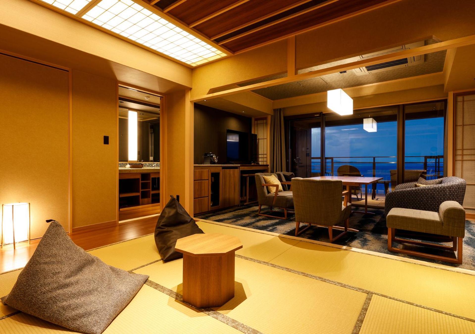 Hotel New Awaji Sumoto Екстериор снимка