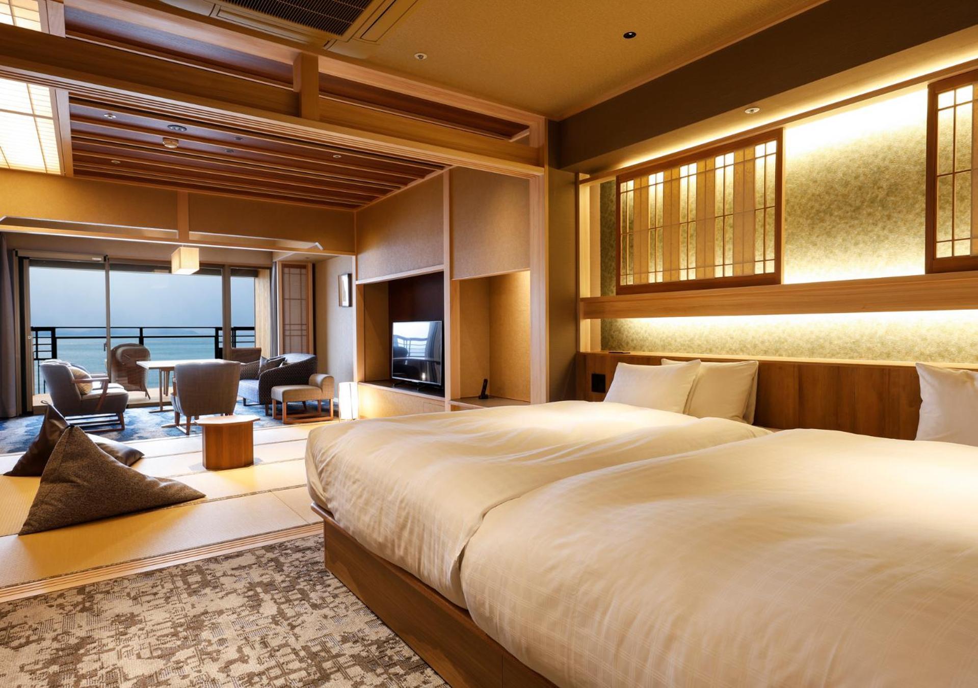 Hotel New Awaji Sumoto Екстериор снимка