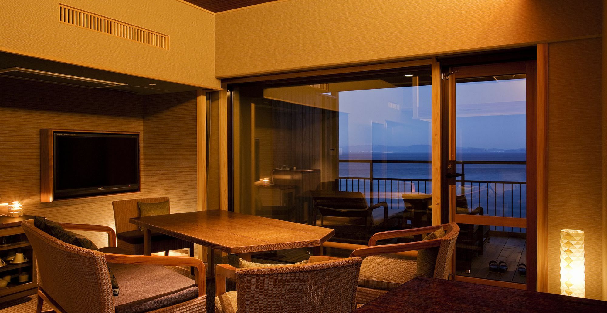 Hotel New Awaji Sumoto Екстериор снимка